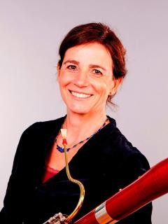 Portrait Annette Winker mit Fagott