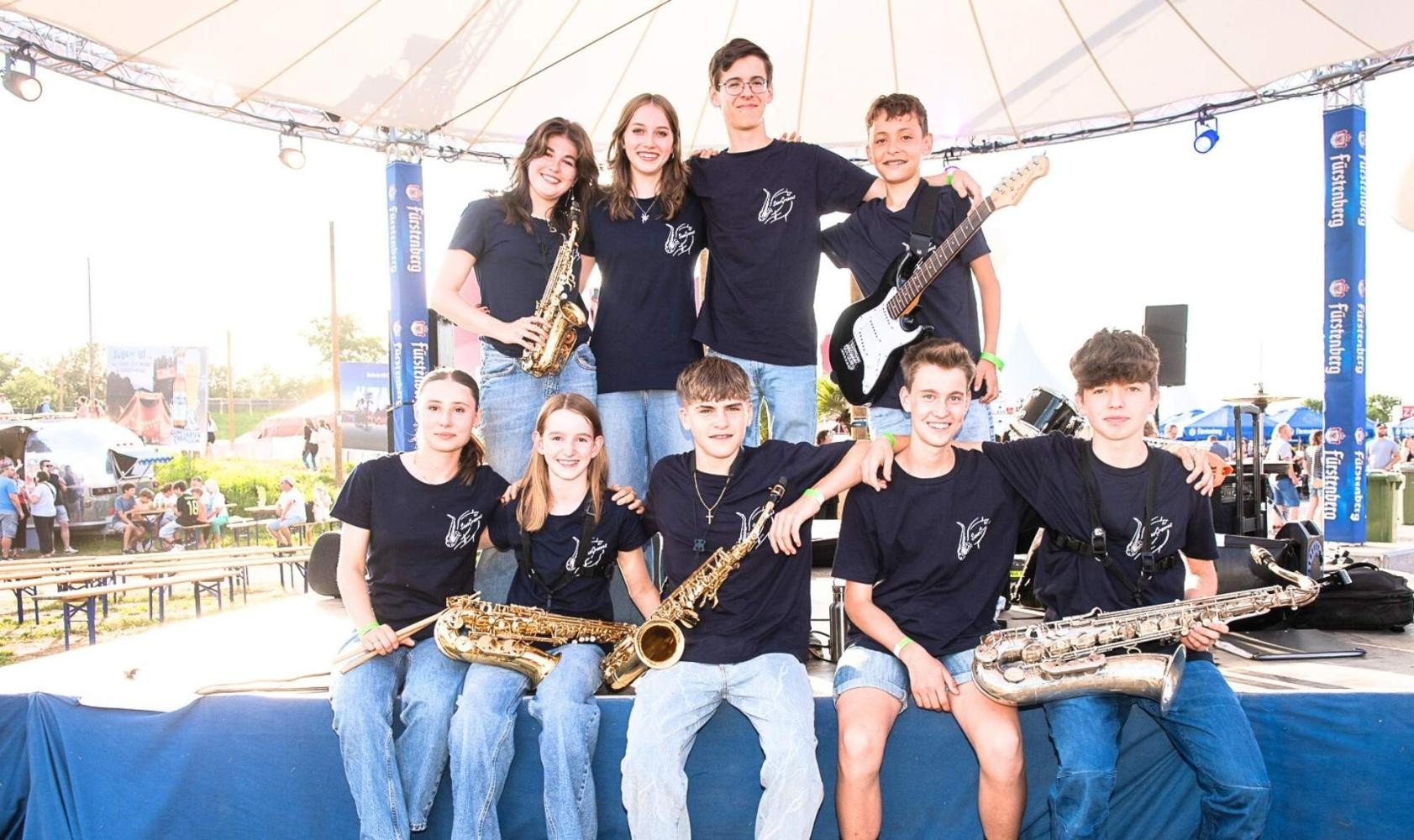 Die "SaxoGrooves" Kindermusik Gruppe beim musizieren auf dem ZMF Freiburg.