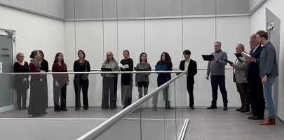 Das Lehrerkollegium der Musikschule widmet ein Lied der verstorbenen Gisela Sick.